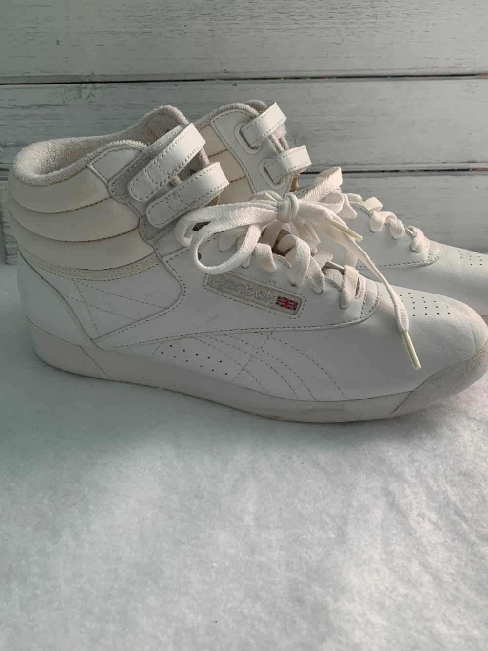 Reebok Freestyle Hi White Retro High Top Sneakers Women’s US 9